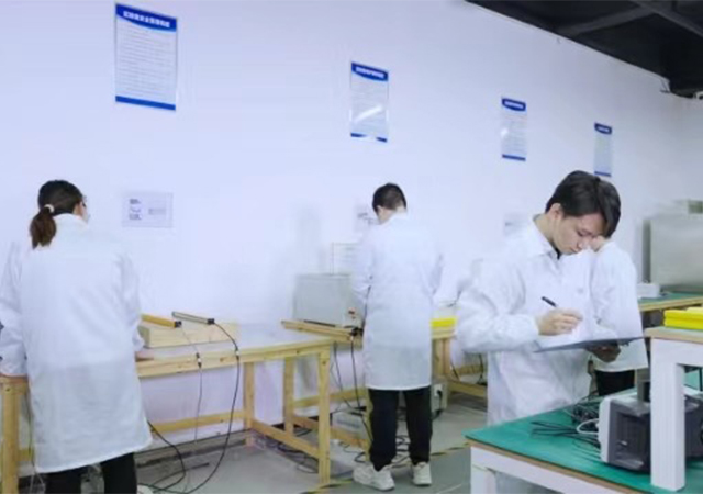 工廠生產(chǎn)環(huán)境